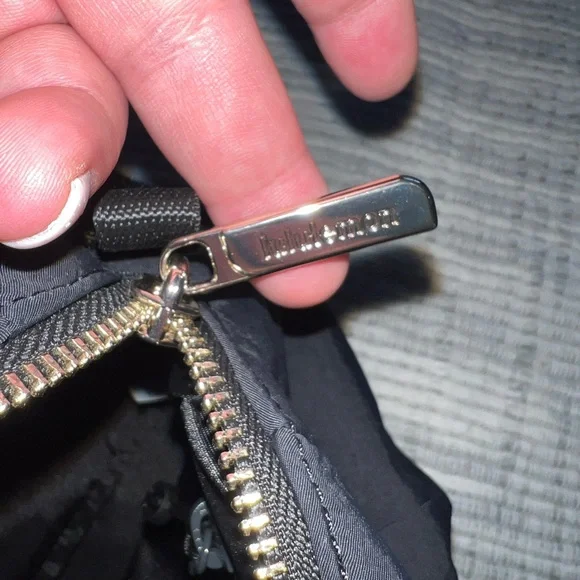 lululemon athletica On My Level Barrell Duffle Bag - Picture 7 of 9